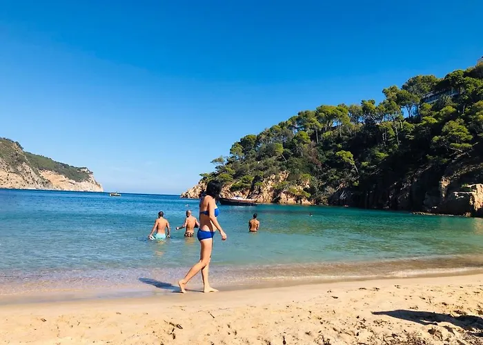 Avinguda De Girona アパート *